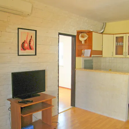 Jurica Apartment *