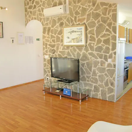 Jurica Apartment